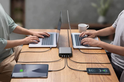 HyperJuice - Adaptador de alimentação - 245 Watt - conectores de saída: 4 - prata