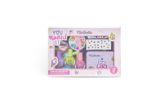 MARTINELIA SUPER GIRL COMPLETE NAIL ART KIT