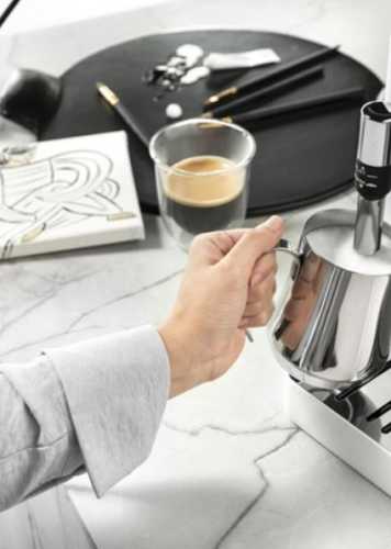 MAQUINA DELONGHI EXAM44035W CAFE AUTOMATICA RIVELIA BRANCA