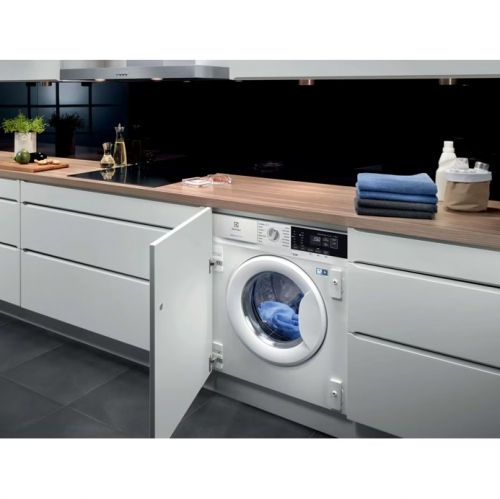 Máquina de Lavar Roupa de Encastre Electrolux EN7F4842OF - 8 kg, 1400 rpm, Classe B