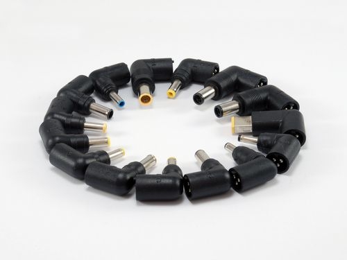 CARREGADOR UNIVERSAL CONCEPTRONIC 90W 15 PONTAS