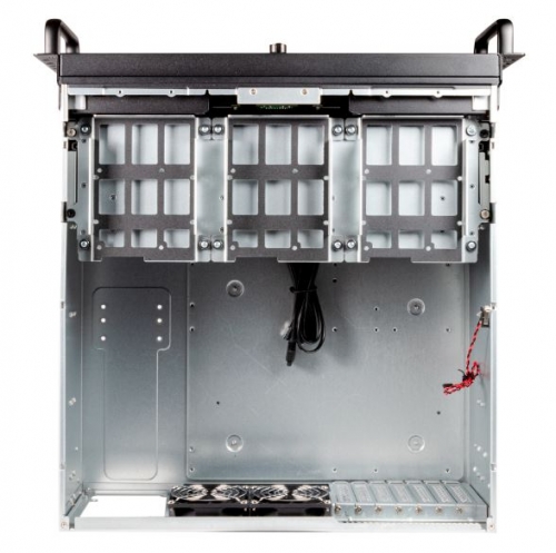 Caixa RACK UK4339H- 19" 4U SILVER/ BLACK 1*USB 3.0 + USB C . Admite refrigeração líquida 360