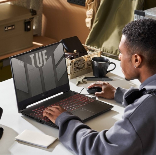 Portátil Asus TUF Gaming A15 15.6" FA507NUR-R77B45CS2 Jaeger Gray 90NR0JP8-M00AN0