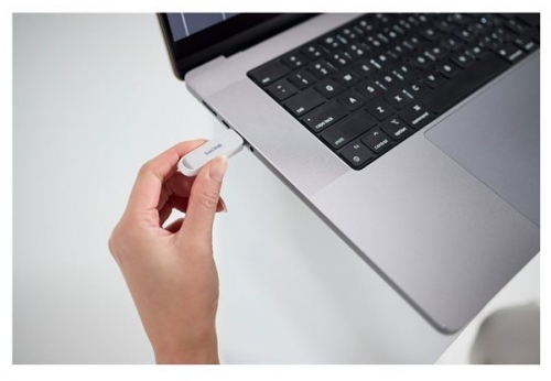 Pen Drive USB-C para iPhone, iPad e Mac - SanDisk Phone Drive USB-C Arctic White 256GB (SDIXS0N-256G-GN6NE)