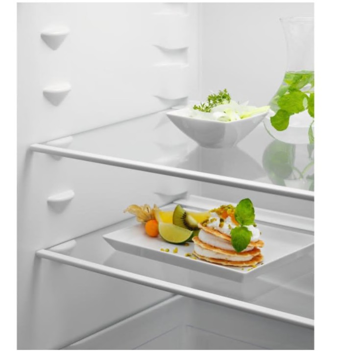 Frigorífico ELECTROLUX 1 Porta ERD6DE18C Classe E