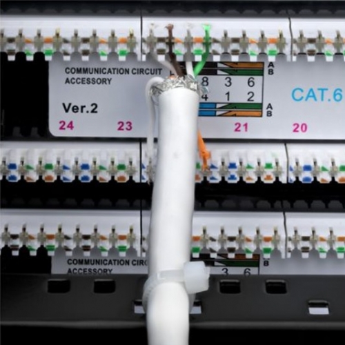 Patch Panel StarTech CPANEL48 – 48 Portas Cat6, 2U, RJ45, UTP, 110 Punch-Down, Rack 19"