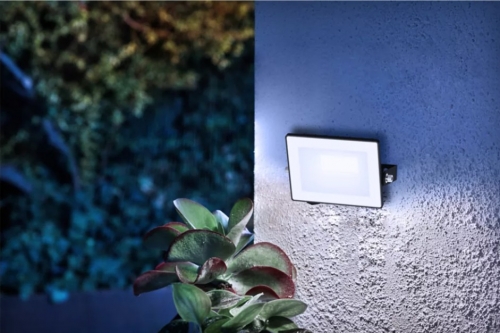 Projetor LED Exterior Philips Lois – 10W | IP65 | 950 lm | Preto