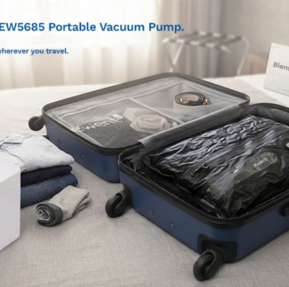 Bomba de Vácuo Portátil EWENT EW5685 para Sacos de Compressão de Roupa, 5 Bicos Adaptadores, Alimentação a Pilhas, Branca