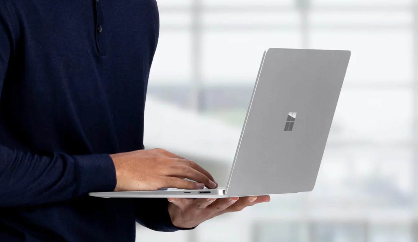 Portátil Microsoft Surface Laptop 13" 2.ª Edição – Snapdragon X Plus, 16 GB RAM, 256 GB, Platinum, Teclado Português - EP2-77132
