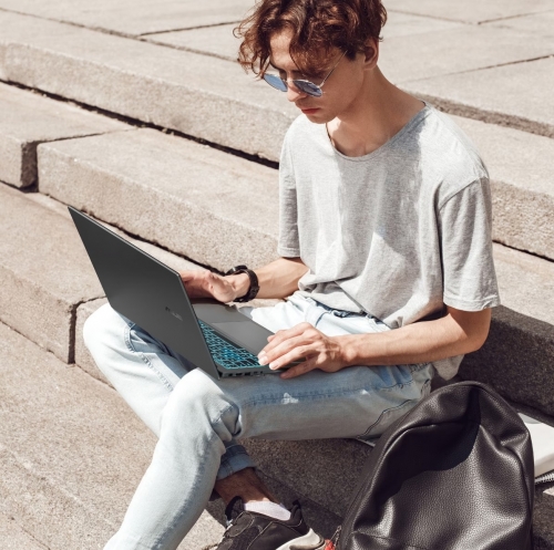Portátil Gaming ASUS Vivobook V16 16" WUXGA 144Hz, Intel Core 7, 16GB RAM, 512GB SSD, NVIDIA GeForce RTX 5050 8GB, Windows 11 Home – 90NB16L1-M00MY0