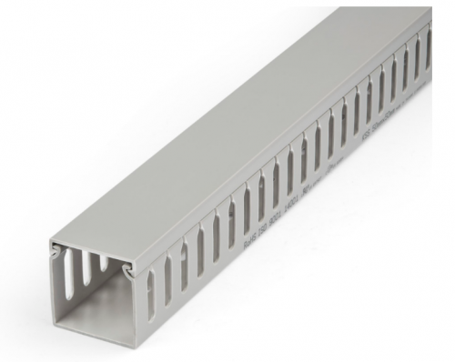 Canaleta para Gestão de Cabos PVC com Tampa e Aberturas 50x50 mm 2 m | CBMWD5050